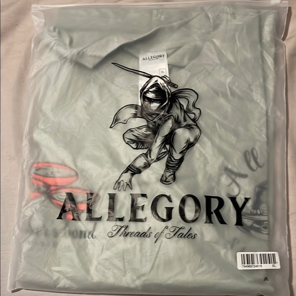 Allegory Threads of Tales graphic heavyweight t-shirt - Picture 5 of 6
